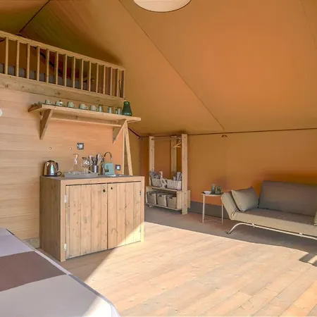 Glamping Debbiare Luxury tent