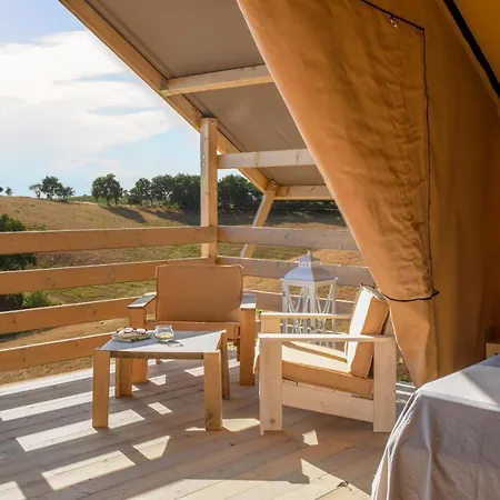 Glamping Debbiare Luxury tent