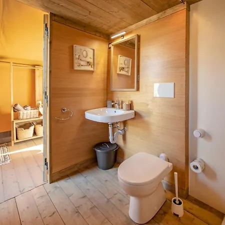 Glamping Debbiare Luxury tent Riparbella