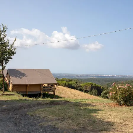 Glamping Debbiare *