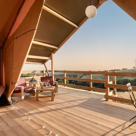 Glamping Debbiare *