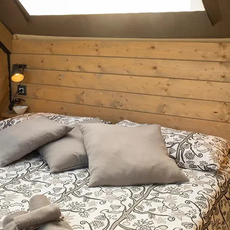 Tente de luxe Glamping Debbiare