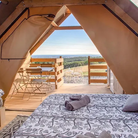 Luxusní stan Glamping Debbiare *