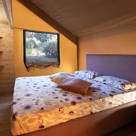 Glamping Debbiare * Riparbella